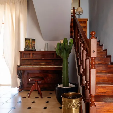 Il Castello 3* Posada (Sardinia)