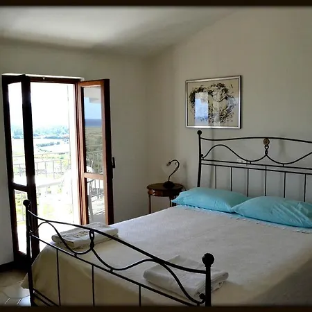 Bed & Breakfast Affittacamere Il Castello Posada 3*