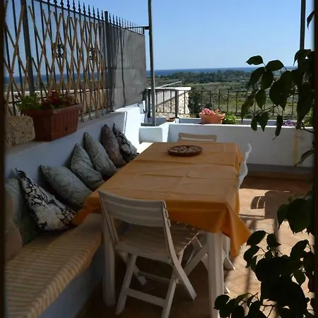 Bed & Breakfast Affittacamere Il Castello Posada 3*