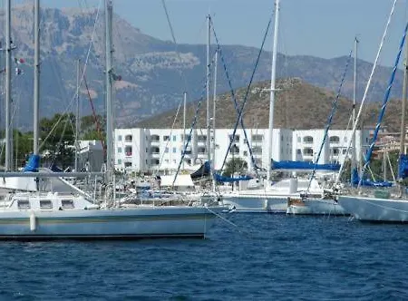 Bed & Breakfast Affittacamere Il Castello Posada 3*